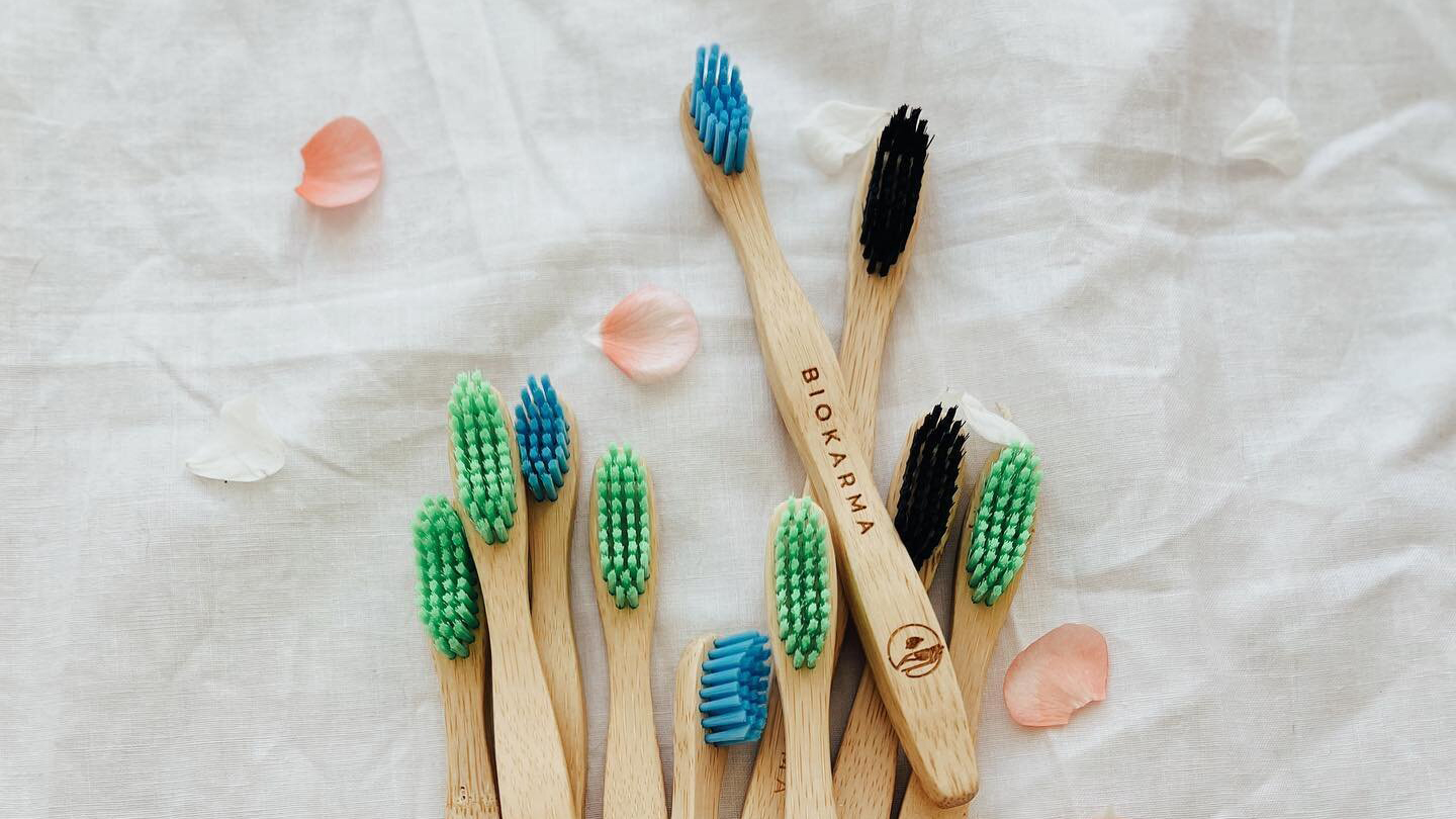 cepillos de dientes de bambu